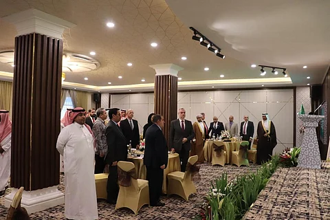 بحضور مسؤولين وساسة.. شاهد احتفال سفارة المملكة في إندونيسيا بيوم التأسيس