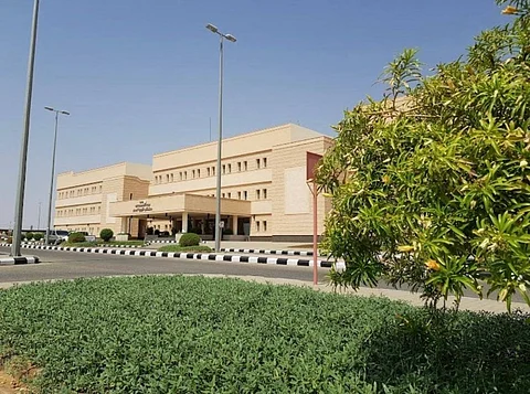 إنقاذ مواطن تعرّض لكسور متعدّدة بمستشفى القويعية العام