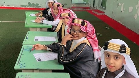 مدير مكتب تعليم بحرة يدشن فعاليات الاحتفال بيوم التأسيس بجميع مدارس المحافظة