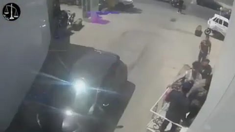 إيران.. اختراقُ كاميرات "سجن إيفين" والكشف عن تدريبات لقتل المتظاهرين