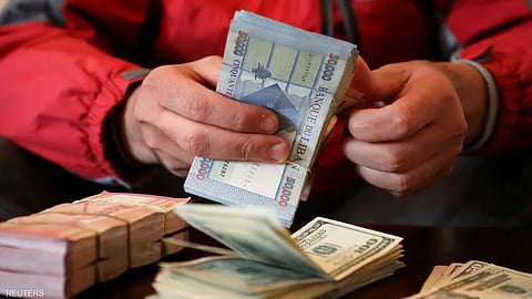 87 ألفًا للدولار الواحد.. الليرة اللبنانية تواصل الانهيار