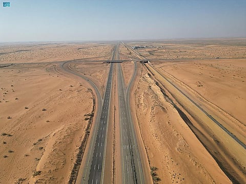 نظرة على أحد الشرايين المهمة اقتصاديًا وسياحيًا بالمملكة.. طريق "الجوف- حائل"