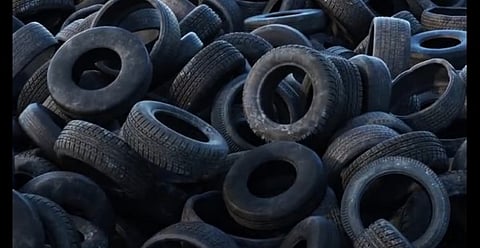 كيف تُستخدم الإطارات المُعاد تدويرها لتحسين الأسفلت؟.. فيديو يوضح ما تفعله "أرامكو"