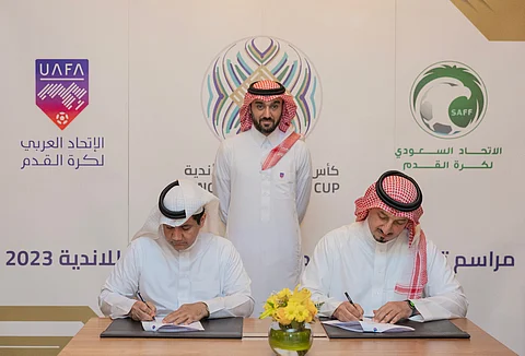 توقيع اتفاقية بين الاتحاد العربي واتحاد القدم السعودي