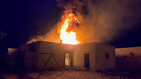 المنزل المحترق