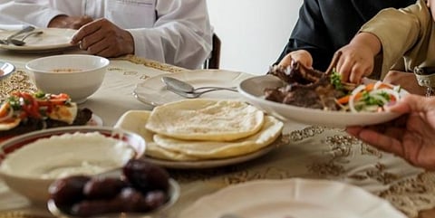 رمضان أيام زمان.. تعرف على الاستعدادات والفطور والسحور لدى الأجداد قبل 70 عامًا.. "سبق" تستعرض الذكريات