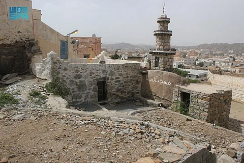 مسجد عمره 13 قرناً.. يعود لبهائه مع مشروع الأمير محمد بن سلمان لتطوير المساجد التاريخية