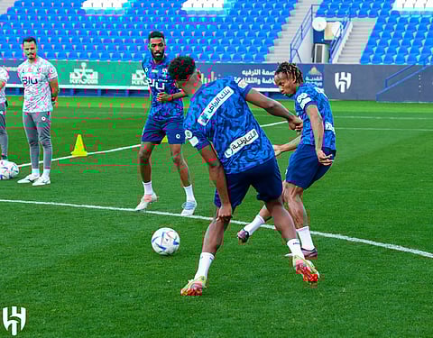 الهلال يفتقد خدمات "فييتو" وسالم الدوسري.. في "جولة يوم العلم"