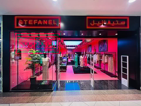 "العثيم للاستثمار" تعلن عن افتتاح أول متاجر العلامة التجارية الإيطالية "ستيفانيل" بالسعودية  في العثيم مول الأحساء