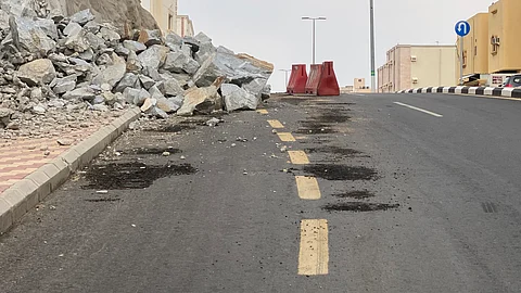 شاهد.. تشوه بصري مستمر لأسبوع على طريق رئيس في "خضراء مكة"