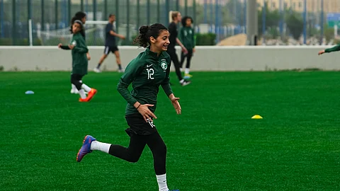 جانب من تدريبات المنتخب السعودي للناشئات