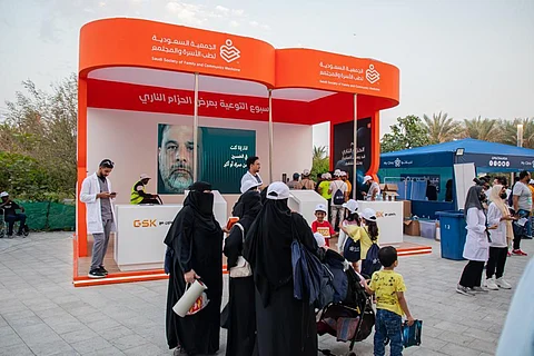 أسبوع التوعية بمرض الحزام الناري في قلب مبادرة "جدة تتحرك" في نسختها الثانية