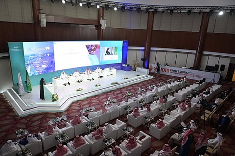 "منتدى العاملين مع الشباب" يثري ثقافة الحوار ويطلق 5 مبادرات وهذه أهم أهدافه