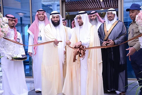 "البيئة" توفر عيادات في المناطق الصحراوية النائية لتشخيص وعلاج أمراض الإبل