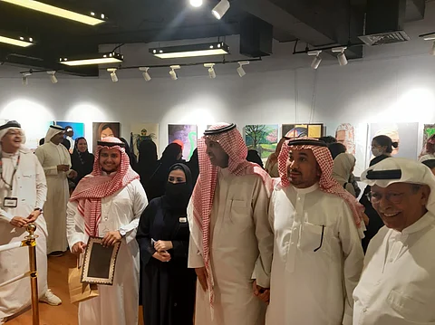 "الشادي" يفتتح معرض "لوحة لم تكتمل" بصالة عبدالحليم رضوي بجمعية جدة للثقافة والفنون