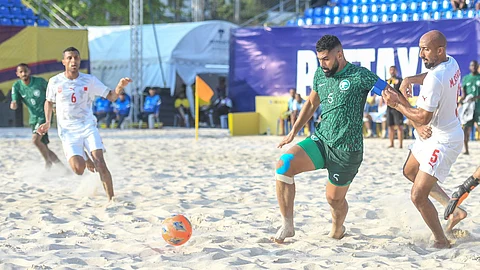 في كأس آسيا.. أخضر الشاطئية يخسر بصعوبة أمام البحرين