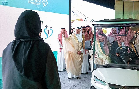 الأمير فيصل بن بندر خلال حضوره حفل جائزة عبداللطيف الفوزان لعمارة المساجد