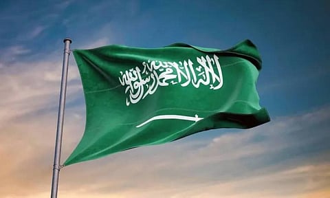 العلم السعودي.. تعرّف على الفارق بين الأعلام والرايات الملكية