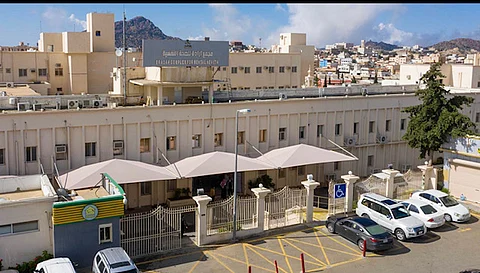 عيادة "نمو الأطفال" في المجمع النفسي.. مخاطر يبرزها آباء ببلجرشي: حاسبوا هؤلاء