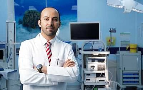 استشاري الباطنة والجهاز الهضمي عبدالله الذيابي