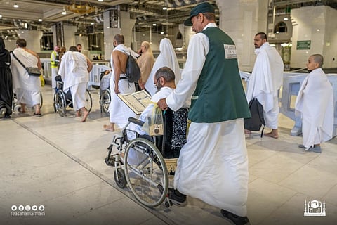 أكثر من 110621 مستفيدًا من التحوُّل الرقمي وخدمة "تنقل" في المسجد الحرام