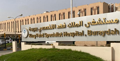 بعد معاناة استمرت لعام.. عملية منظارية لإصلاح غضروف متهتك لشاب