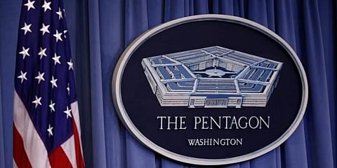 شاب في العشرينيات.. "واشنطن بوست": تحديد هوية مُسرّب وثائق البنتاغون السرية