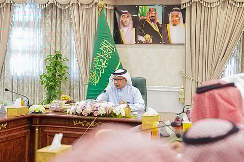 أمين الطائف يبحث تطوير البنية التحتية للخدمات ومنظومة الاستثمارات البلدية