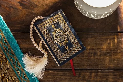 "الإيجاز والإطناب" في القرآن.. بلاغة يَعجز عن استيعابها العقلُ البشريّ