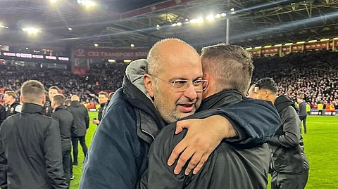 "شيفيلد يونايتد" يتأهّل إلى مسابقة الدوري الإنجليزي الممتاز "البريمير ليغ"