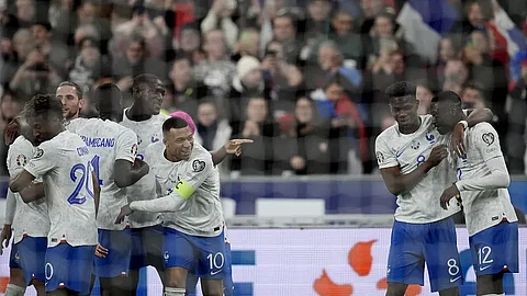 بخلاف الدوري الإنجليزي.. الاتحاد الفرنسي يمنع إيقاف المباريات لإفطار اللاعبين المسلمين في رمضان