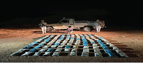 عسير.. "حرس الحدود" يطيح بمخالف لأمن الحدود بحوزته "الحشيش "المخدّر