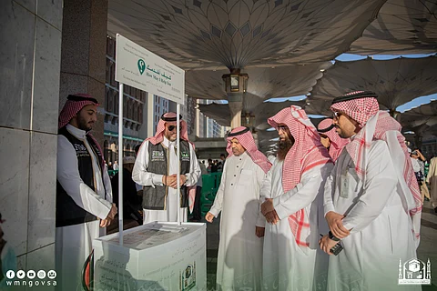 جانب من تدشين مبادرة كيف أخدمك بالمسجد النبوي