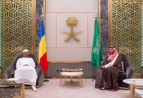 ولي العهد يلتقي رئيس المجلس العسكري الانتقالي في جمهورية تشاد