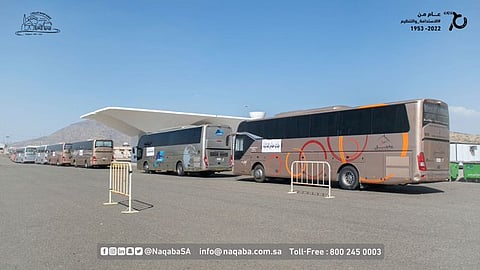 النقابة العامة للسيارات توفّر خدمة النقل العام للمعتمرين