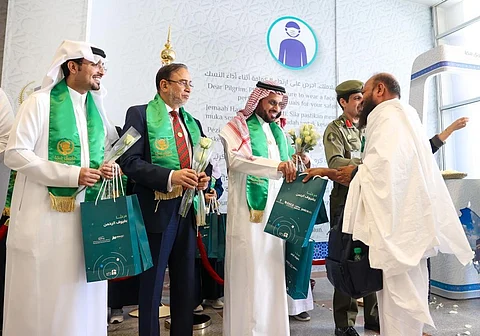 مطار الملك عبدالعزيز بجدة يستقبل أولى رحلات الحج عبر مبادرة "طريق مكة"