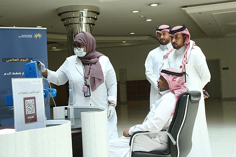 "الموارد البشرية" بالرياض يقيم فعاليّات توعوية تزامنًا مع اليوم العالمي لارتفاع ضغط الدم