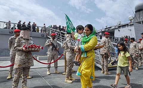 رعايا عدد من الدول ينوهون بمواقف المملكة الإنسانية خلال إجلائهم من السودان