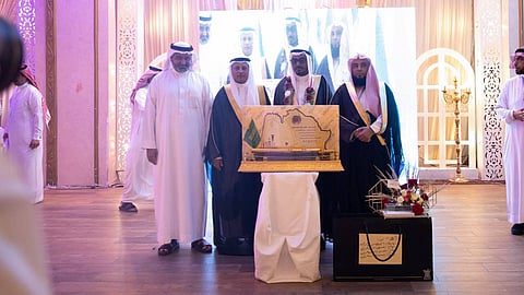 محافظ أبوعريش يرعى حفلَ تكريم متقاعدي مكتب التعليم