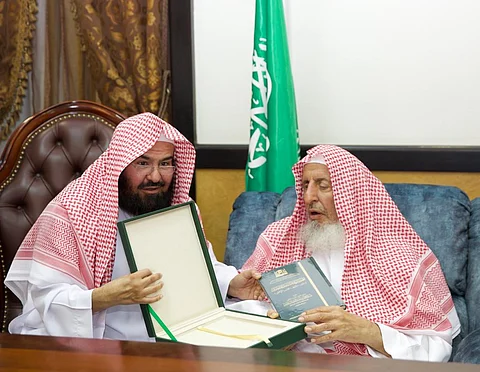 "آل الشيخ" يُشيد بجهود رئاسة الحرمين الشريفين في رمضان