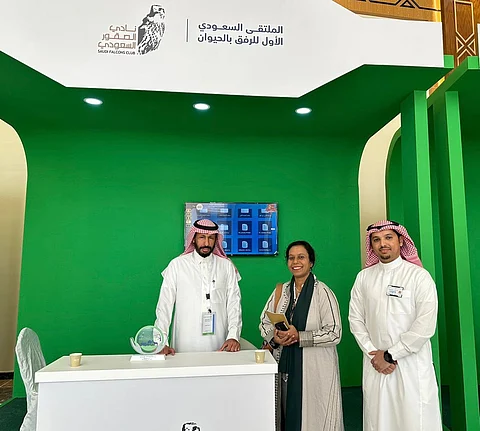 "الرشيدي": العرب أول من استخدم الصقر في القنص.. والصقار السعودي حسه عالٍ للرفق بالحيوان