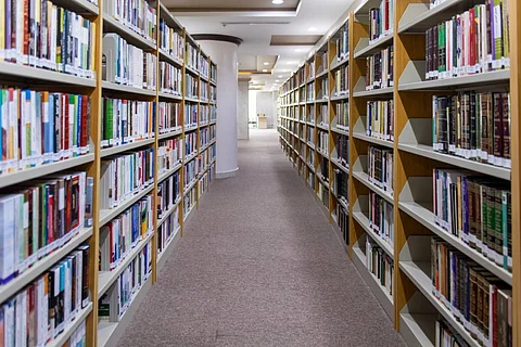 "مكتبة الحرم المكي" تستعرض بيانات أوعية المعلومات في "منصة مداد السحابية"