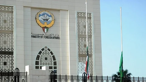الخارجية الكويتية تدين اقتحام مقر رئيس المكتب العسكري بسفارتها في الخرطوم