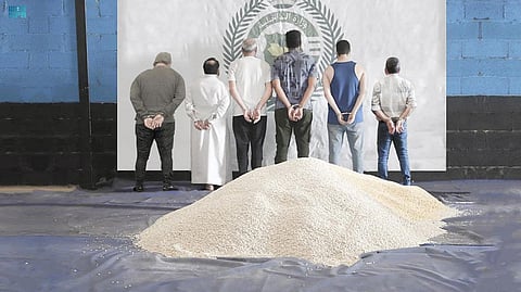 ضبط شحنة أحجار ملغمة بـ5 ملايين قرص أمفيتامين بميناء جدة والقبض على مستقبليها بالرياض