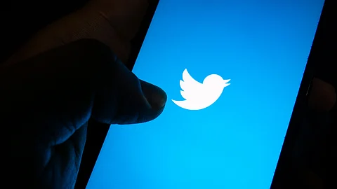 دراسة تكشف عن أرقام "مفزعة" عما يواجهه "تويتر" في الفترة الأخيرة