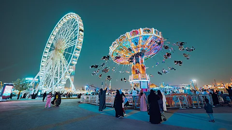 لماذا سيقضي ٧١% من مُقيمي السعودية إجازة الصيف داخلها؟ استطلاع يكشف