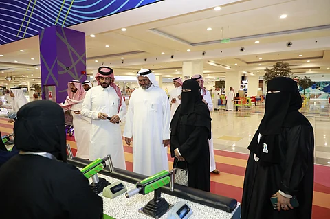 موهوبو "تعليم جازان" يستعرضون مشاريعهم بمعرض "مساحة ابتكار" الإثرائي