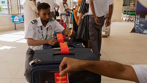 "الترميز".. خدمة تضمن وصول الأمتعة لمقر سكن حجاج بنجلادش عبر مبادرة "طريق مكة"
