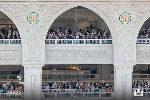 "الرواق السعودي" يُحدث الفارق.. يحتضن 107 آلاف طائف في الساعة لطواف الوداع