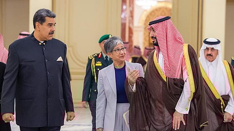 ولي العهد الأمير محمد بن سلمان خلال لقائه رئيس فنزويلا البوليفارية نيكولاس مادورو